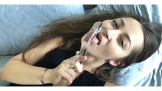 Brunette, Cunnilingus, Dildo, Exclusive, Masturbation, Natural, Pussy, Reality, Sex toys, Tight